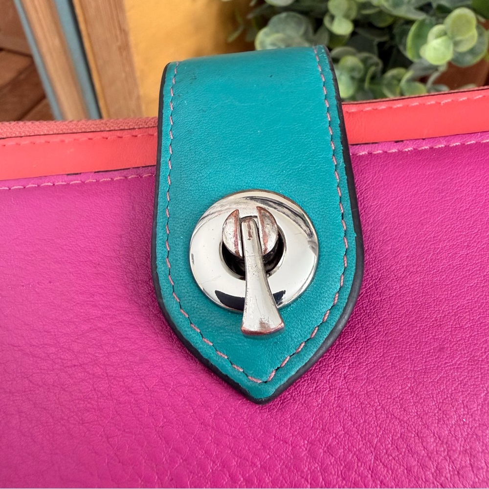 Ili New York Colorblock Leather RFID Zip Around Wallet Clutch, Neon Wristlet - Picture 5 of 9